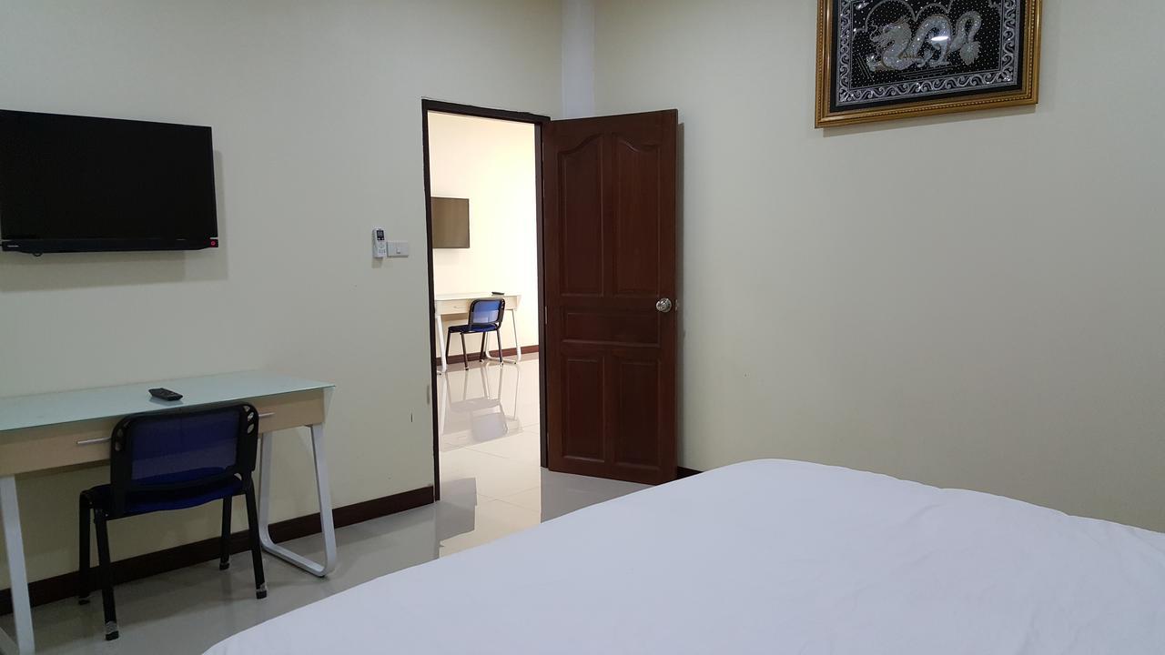 Charoensuk Grand Hotel Kabin Buri Zewnętrze zdjęcie